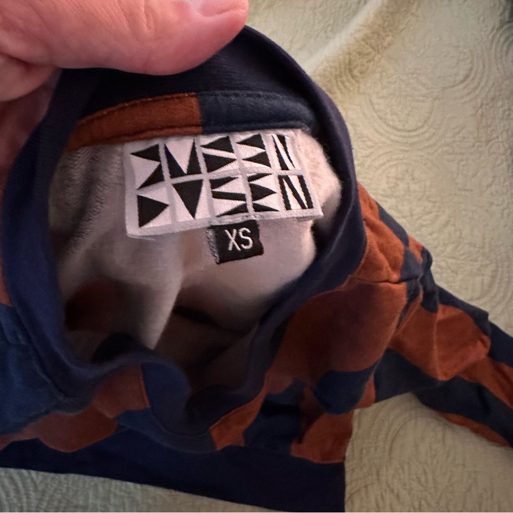 Dusen Dusen Sweatshirt - Picture 3 of 3